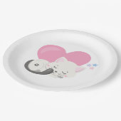 背中に大きなハートを背負って眠る甘い子ネコ ペーパープレート (アングル)