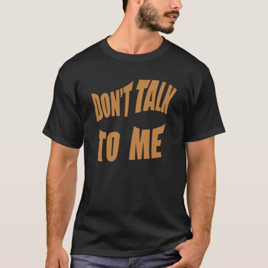 背中の美服で話しかけるな Tシャツ (正面)