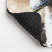 背中の鋭い目 マウスパッド (コーナー)