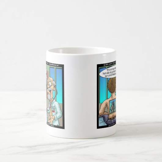 背中実在痛みおもしろいTマグカップ&ギフト コーヒーマグカップ (中央)