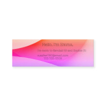 背景が赤とピンクの幾何学的なシェイプ