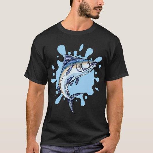 背景にクロマグロと水しぶき Tシャツ (正面)