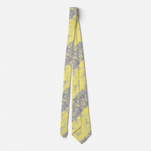 背景にグレー葉と黄色のストライプの ネクタイ (裏面)