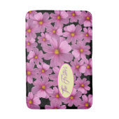 背景に紫色のコスモスデザイン バスマット (正面縦)