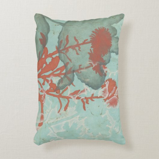 背景に赤い花のシルエットティール（緑がかった色） アクセントクッション (正面(垂直))