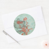 背景に赤い花のシルエットティール（緑がかった色） ラウンドシール (封筒)