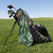 背景の濃い緑のイメージと3Dマスをミックス ゴルフタオル (グリーン)