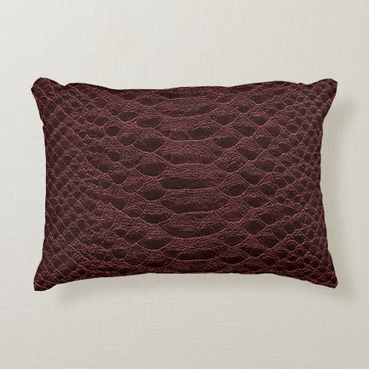 背景 – 茶色の爬虫性革テクスチャ – Croco アクセントクッション (正面)