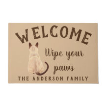 背部眺めの子猫のカスタムを坐らせているSashaのシャム猫