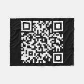 (背面に)面白いQR 私は気にしない人って見える? Cod フリースブランケット (正面(横))
