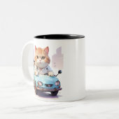 脂肪猫コーヒーカップで車を運転 ツートーンマグカップ (正面左)