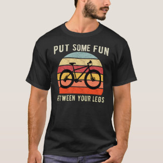 脚の間におもしろいを入れる – サイクリング Tシャツ