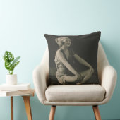 脚を組むかわいそうなメイドが大好き クッション (椅子)