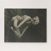 脚を組むかわいそうなメイドが大好き ジグソーパズル (横)