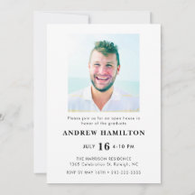 脚本モダン卒業生2枚の写真卒業クール