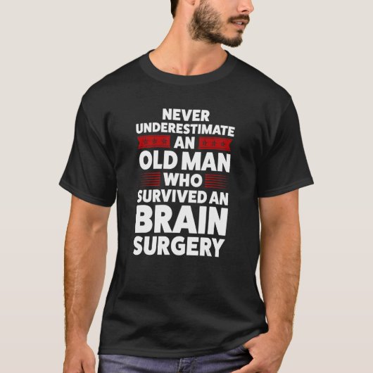 脳外科のシュールを過小評価しない Tシャツ (正面)