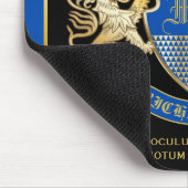 腕の独自のコートを作る青い金ゴールドライオンの紋章 マウスパッド (コーナー)