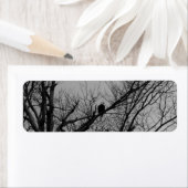 腕時計を取っている男性 ラベル (インサイチュ)