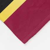 腕章を赤い金ゴールド紋章にする フリースブランケット (角)