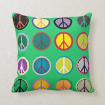 腰回りが大きで多彩なピースサイン60s