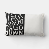 腰枕を下ろそうとしている ランバークッション (裏面)