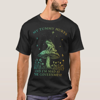 腹痛で政府にイライラ フロッグTシャツ Tシャツ