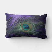 膚触りがよい紫色の孔雀の羽 ランバークッション (裏面)