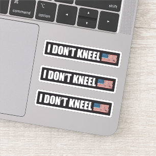 膝まづかない MAGA アメリカ国旗を敬え グランジデザイン 3x シール