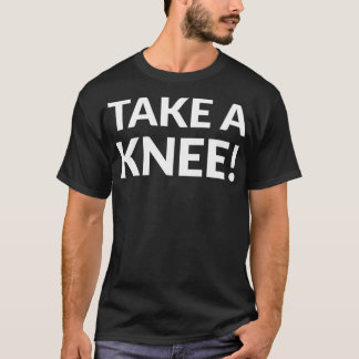 膝を取る Tシャツ