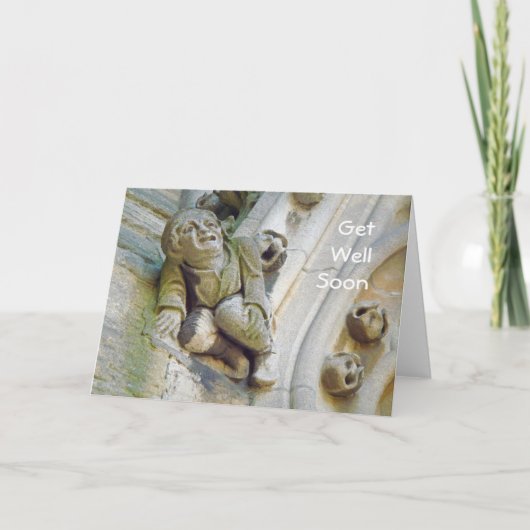 膝カードを握っているガーゴイル カード (正面)