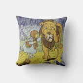 臆病なライオンのオズの魔法使いの本のページ クッション (正面)