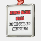 臨床おもしろいRNスペシャリストのシャツとギフト メタルオーナメント (左)