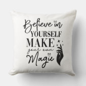 自信じ身で魔法する クッション (正面)