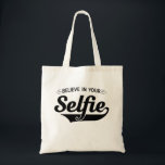 自信じ身で トートバッグ<br><div class="desc">あなた信じ自身でも、あなた信じの自撮デザインの中で信じも、あなた自身の"自撮り"で！</div>