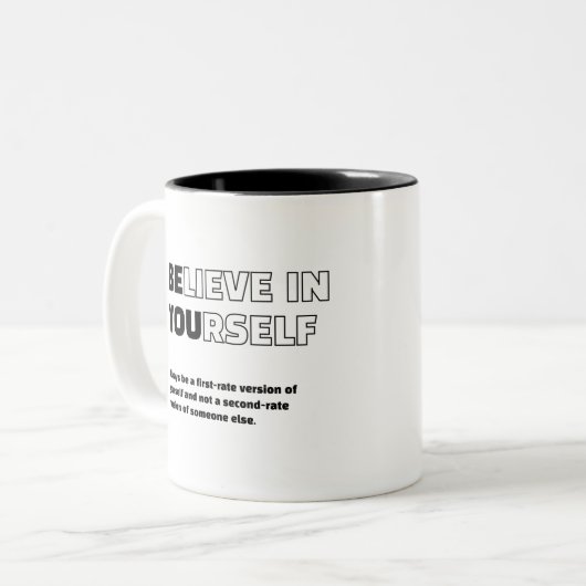 自信じ身にやる気を起こさせるて ツートーンマグカップ (正面左)