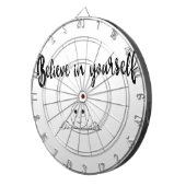 自信じ身の文字とイメージ ダーツボード (正面右)