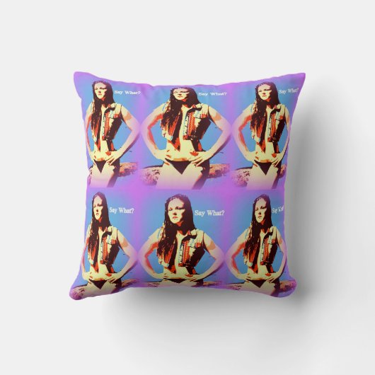 自信のあるビキニ女の子の枕 クッション (裏面)