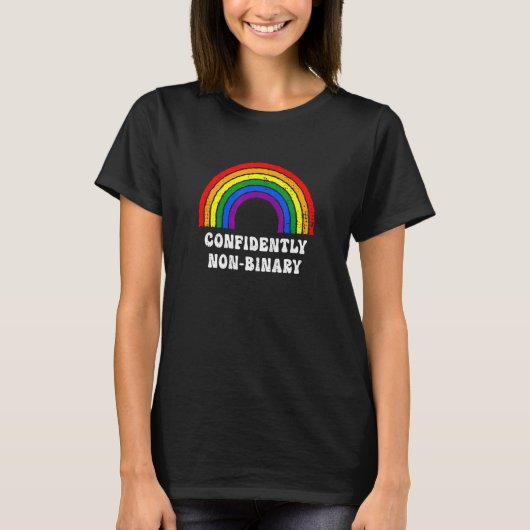 自信を持ってアイデンティティを表現する虹色のジェンダー柔軟なプライド Tシャツ (正面)