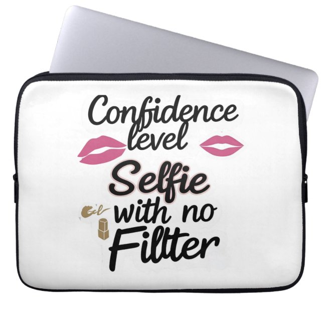 自信レベル – フィルタなしセルフ引用文 ラップトップスリーブ (正面)