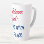 自信レベル:フィルタのないセルフィー カフェラテマグ (右アングル)