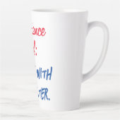 自信レベル:フィルタのないセルフィー カフェラテマグ (右)