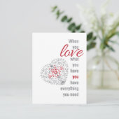 自分が持っているものを愛するとき – 感動的引用文 ポストカード (スタンド正面)