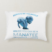 自分が経営者になれないかぎり自分でいなさい アクセントクッション (裏面)