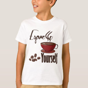 自分でコーヒーを飲表現み込む Tシャツ