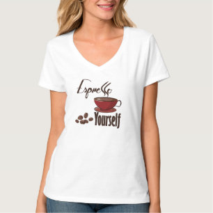 自分でコーヒーを飲表現み込む Tシャツ