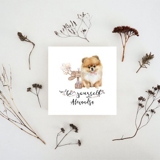 自分でメールボックスの隣にポメラニア犬の子犬かわいい 招待状