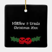 自分に小さな不気味クリスマスフォトを持っている セラミックオーナメント (裏面)