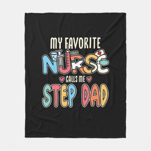 自分のお気に入りのナースがステップパパを呼び出す フリースブランケット (正面)