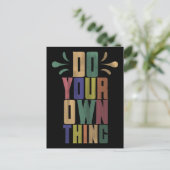 自分のことをするやる気を起こさせるタイポグラフィ引用文 ポストカード (スタンド正面)