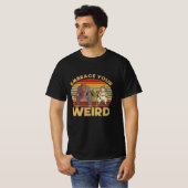 自分のエイリアンを受け入れ風変わりる Tシャツ (正面フル)